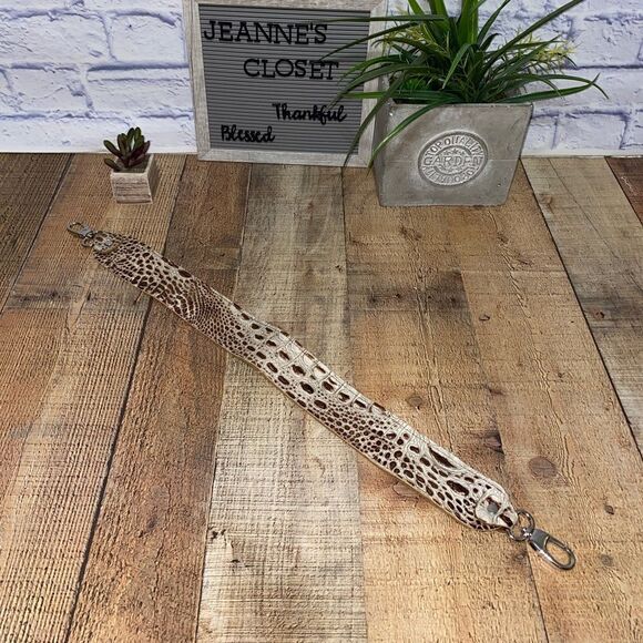 Handbags - Leather replacement purse strap boutique